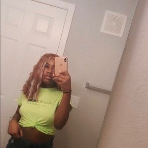 Meet your Posher, Danielle